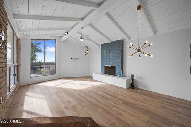 2306 N 55TH Street, Phoenix, AZ 85008