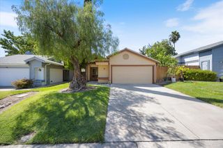 7017 Sprig Dr, Sacramento, CA 95842