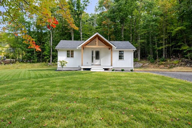 455 Turnpike Road, Sharon, NH 03452