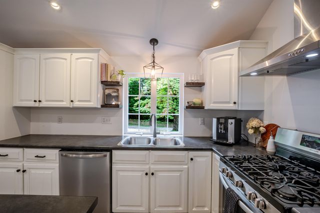 455 Turnpike Road, Sharon, NH 03452