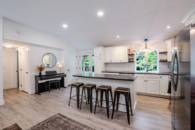 455 Turnpike Road, Sharon, NH 03452