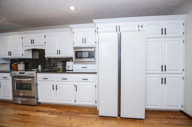 3834 E Stanford Street, Springfield, MO 65809