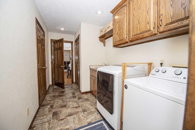 3834 E Stanford Street, Springfield, MO 65809