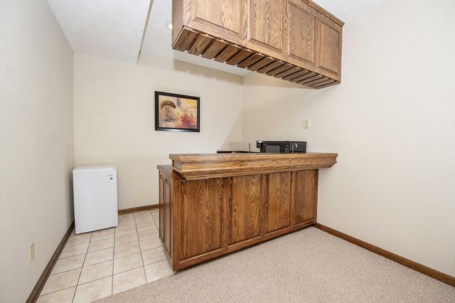 3834 E Stanford Street, Springfield, MO 65809