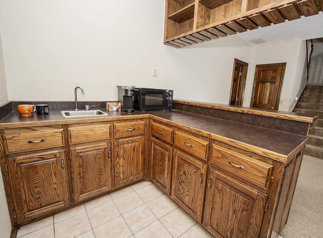 3834 E Stanford Street, Springfield, MO 65809