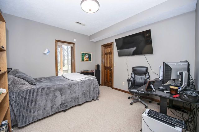 3834 E Stanford Street, Springfield, MO 65809