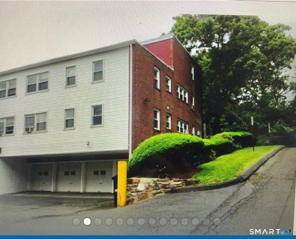 324 Strawberry Hill Avenue A202, Norwalk, CT 06851