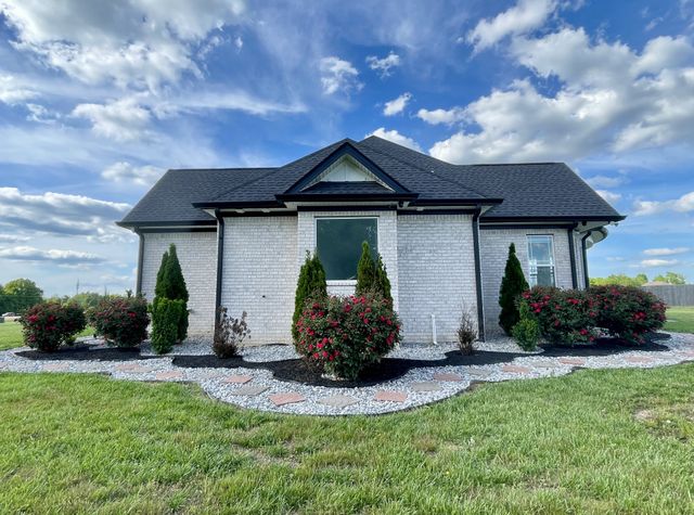 2487 Tom Austin Hwy, Greenbrier, TN 37073