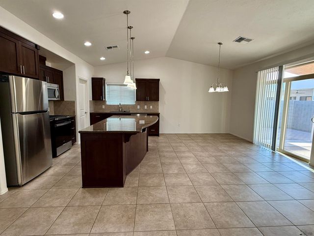 12390 E Calle La Primera, Yuma, AZ 85367