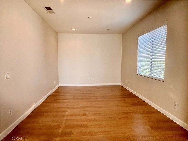 6274 S Kingsmill Court, Fontana, CA 92336