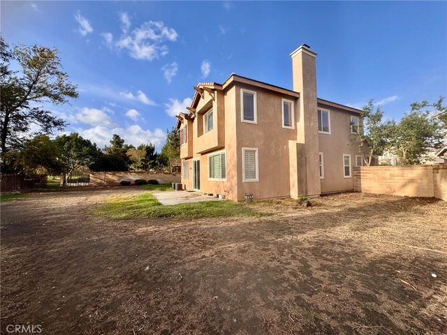 6274 S Kingsmill Court, Fontana, CA 92336