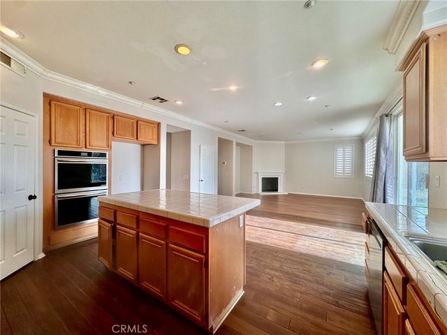 6274 S Kingsmill Court, Fontana, CA 92336