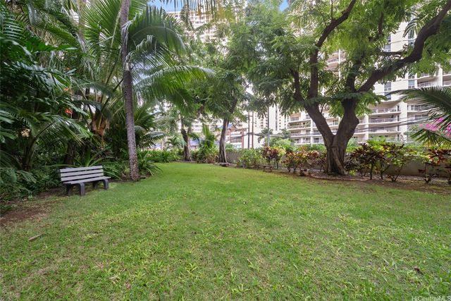 425 Ena Road B602, Honolulu, HI 96815