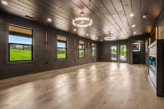 2311 Kentucky 3630, Tyner, KY 40486