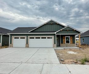 325 N Woodstone St, Derby, KS 67037