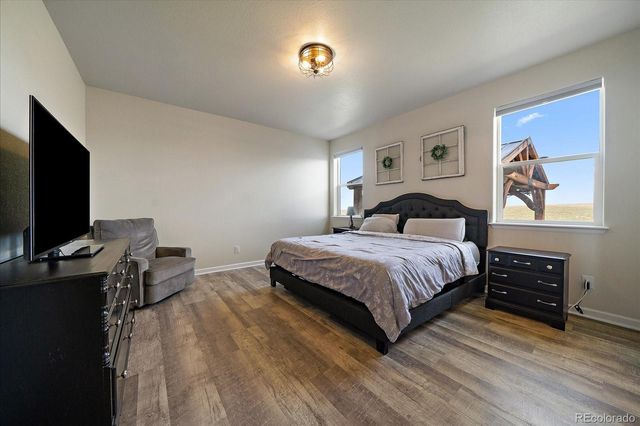 5607 En Joie Place, Elizabeth, CO 80107