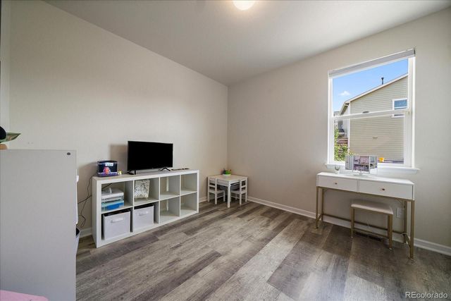 5607 En Joie Place, Elizabeth, CO 80107