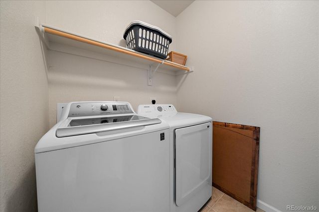 5607 En Joie Place, Elizabeth, CO 80107