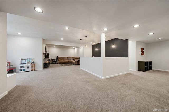 5607 En Joie Place, Elizabeth, CO 80107