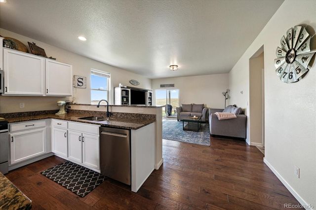 5607 En Joie Place, Elizabeth, CO 80107