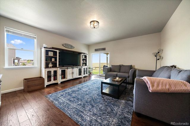 5607 En Joie Place, Elizabeth, CO 80107
