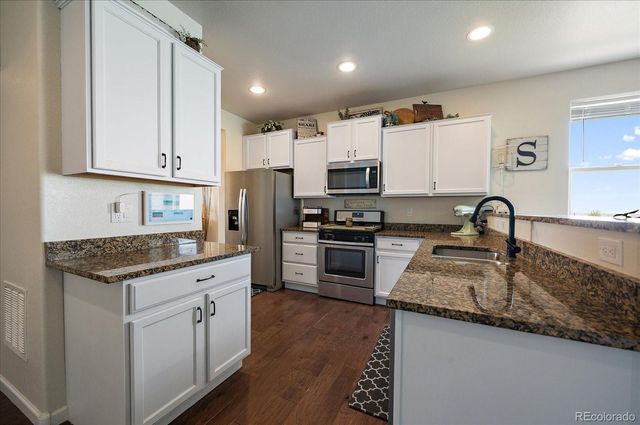 5607 En Joie Place, Elizabeth, CO 80107