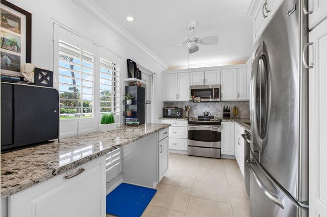 4084 N Quail Ridge Drive Unit B, Boynton Beach, FL 33436
