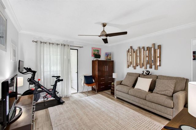 4084 N Quail Ridge Drive Unit B, Boynton Beach, FL 33436