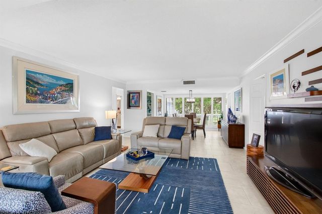 4084 N Quail Ridge Drive Unit B, Boynton Beach, FL 33436