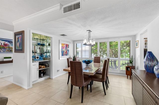 4084 N Quail Ridge Drive Unit B, Boynton Beach, FL 33436