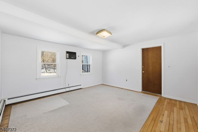 30 Reynolds Ave, Parsippany-troy Hills Twp., NJ 07054