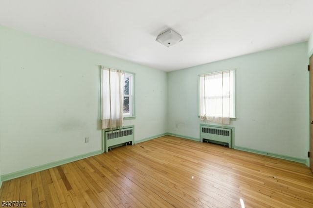 30 Reynolds Ave, Parsippany-troy Hills Twp., NJ 07054