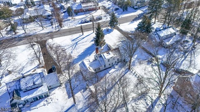 30 Reynolds Ave, Parsippany-troy Hills Twp., NJ 07054