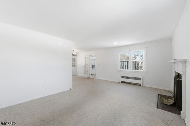 30 Reynolds Ave, Parsippany-troy Hills Twp., NJ 07054