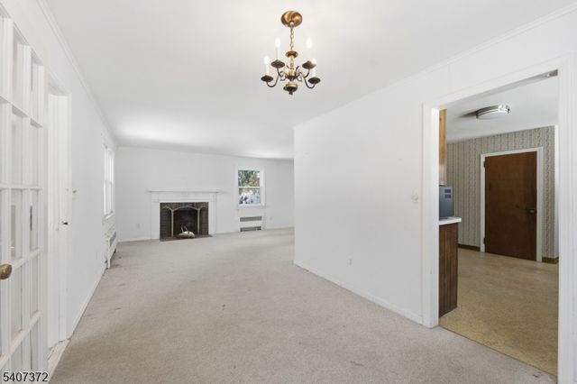 30 Reynolds Ave, Parsippany-troy Hills Twp., NJ 07054