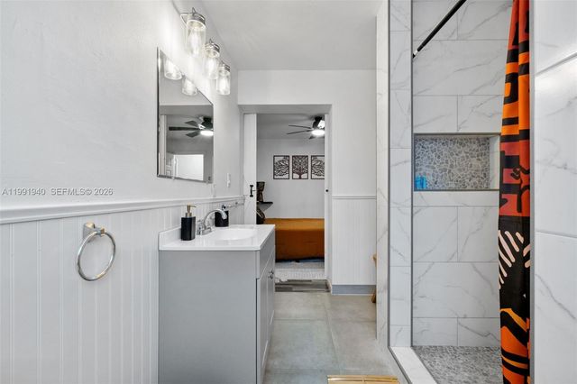 5920 NE 2nd Ter, Oakland Park, FL 33334