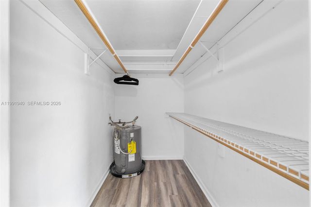 5920 NE 2nd Ter, Oakland Park, FL 33334