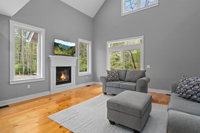 42 Smoke Rise Road, New Hampton, NH 03256
