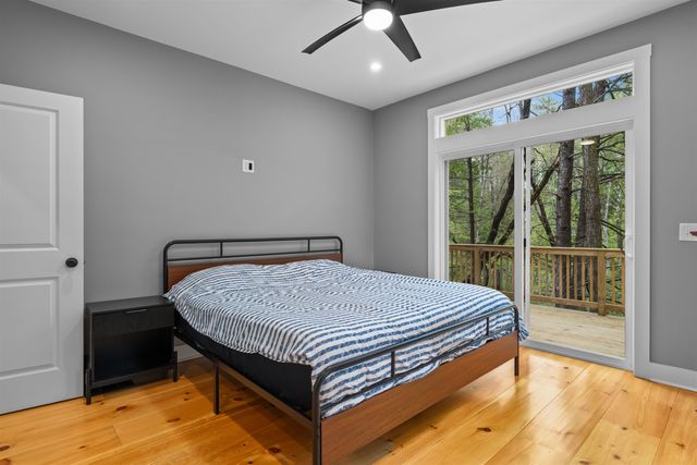 42 Smoke Rise Road, New Hampton, NH 03256