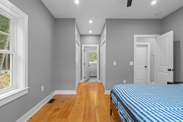 42 Smoke Rise Road, New Hampton, NH 03256