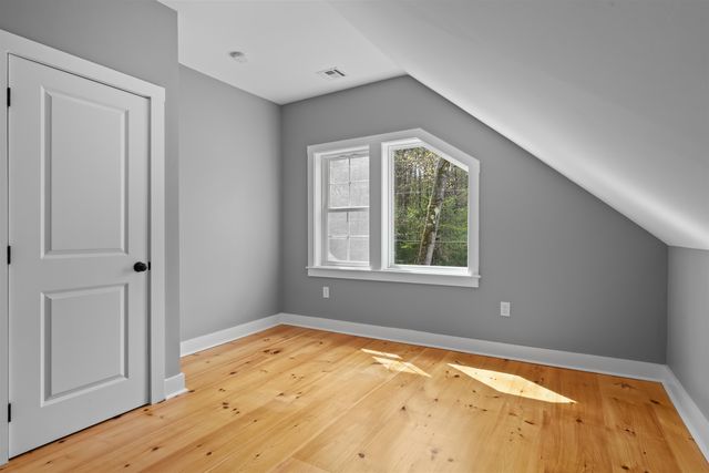42 Smoke Rise Road, New Hampton, NH 03256