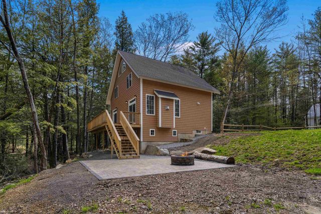 42 Smoke Rise Road, New Hampton, NH 03256