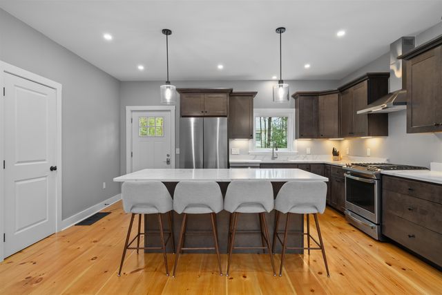 42 Smoke Rise Road, New Hampton, NH 03256