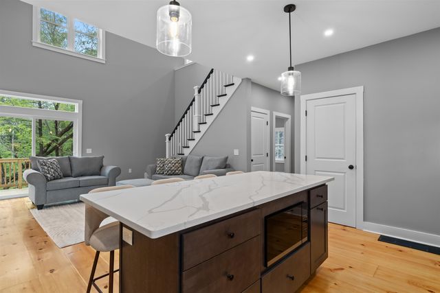 42 Smoke Rise Road, New Hampton, NH 03256