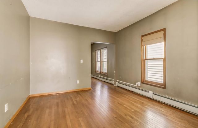 300 Baker Street E, Saint Paul, MN 55107