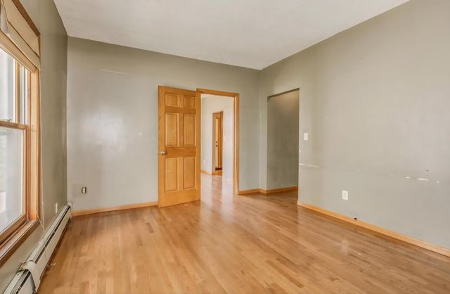 300 Baker Street E, Saint Paul, MN 55107