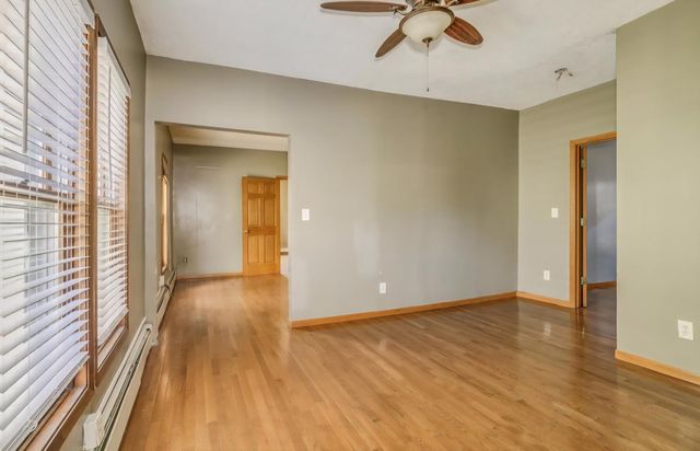 300 Baker Street E, Saint Paul, MN 55107