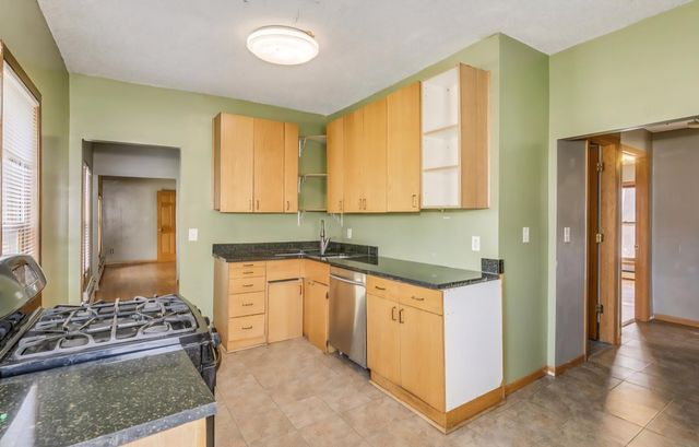 300 Baker Street E, Saint Paul, MN 55107