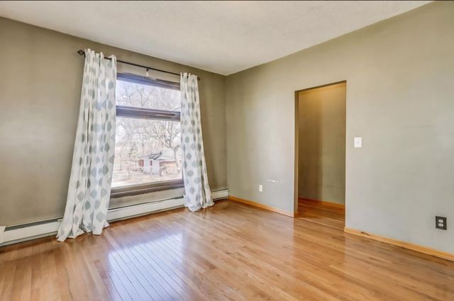 300 Baker Street E, Saint Paul, MN 55107