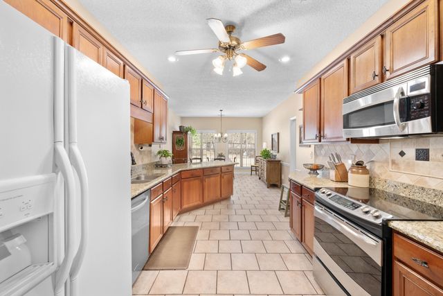 4338 DALTON DOWNS DR, Bartlett, TN 38135